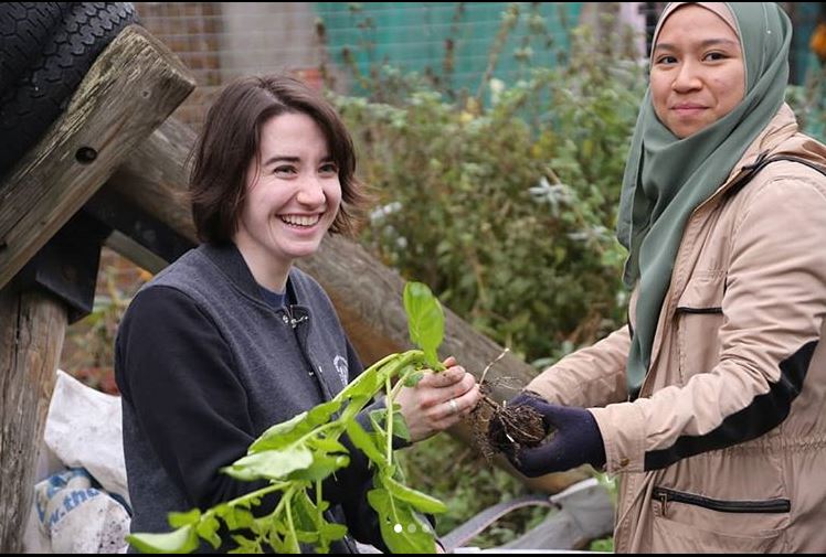 SustainableUCL's tweet image. Plant a seed, make a smoothie, meet some animals 🌱🍓🐐 Escape the library &amp;amp; improve your wellbeing with #GrowWild!  14 – 18 May, 12:00 – 14:00, Wilkins Terrace: studentsunionucl.org/whats-on/gener…