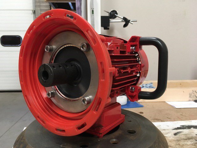 AFROMIXSA's tweet photo. IBC Mixer with a handle option, making it easy to manhandle. https://t.co/E0yld6U9EA