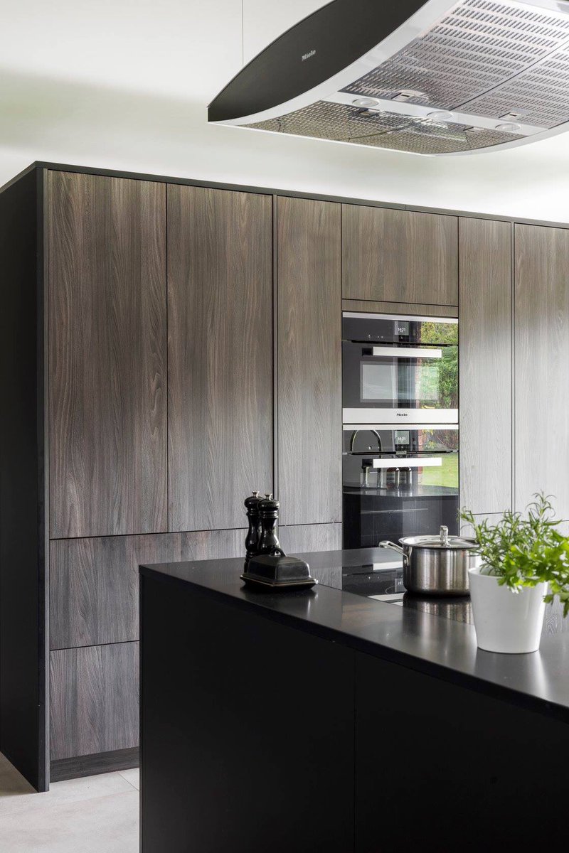 Hello Everyone! 
Haven't you seen our website yet? 😍 ⌨️💫
Check for amazing kitchens, beautiful bathrooms and stunning tiles! 🔛linearlondon.com 
#LinearLondon #Portfolio #Tiles #Kitchens #Bathrooms #interiordesign #design #architecture #style #designer #balham 📲