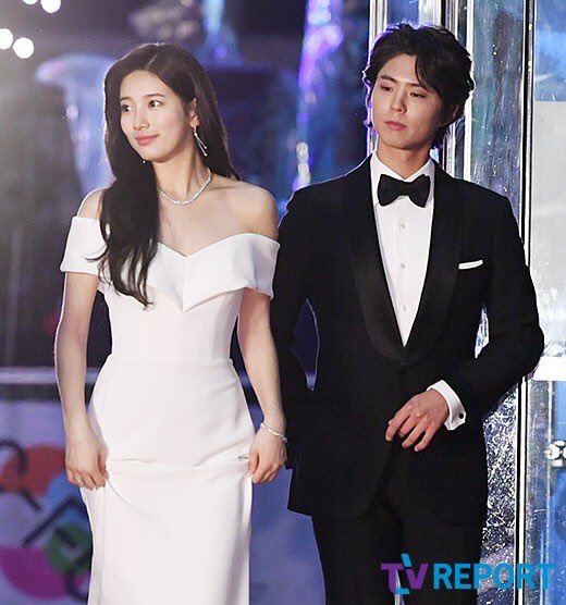 kdramabitch's tweet photo. park bogum and suzy as mcs for tonight! #54thBaeksangArtsAwards https://t.co/URKFrNgW1r