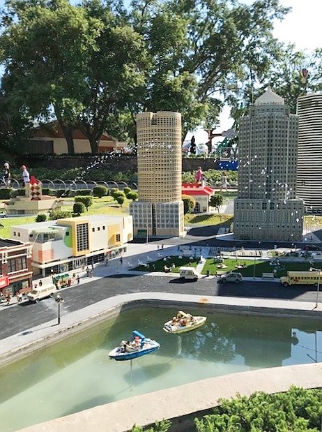 MySkyView2600's tweet photo. @LEGO_Group Our work building, @RivergateTower is in @LEGOLANDFlorida as an iconic #Tampa #landmark you guys are the absolute best!!! #GOLEGO https://t.co/I0JexSlWsM