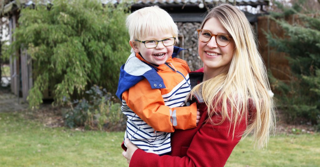 This mom uses art to spread hearing loss awareness on social media! ow.ly/jUZW1013KBZ