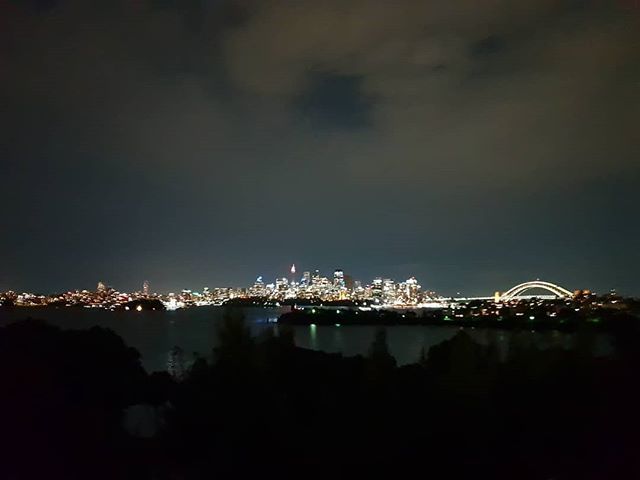 kat_chua's tweet photo. Before I sleep, I want to share with you all this unbeatable view of Sydney from Taronga Zoo. #tarongazoo #roarandsnore #experiencenotthings #bucketlist #mustdo #sydney2018 #travel2018 #travellife #travel #travelgram #travelblogger #traveltheworld #followme #instagood #instaโฆ https://t.co/C04HRuR6Bk