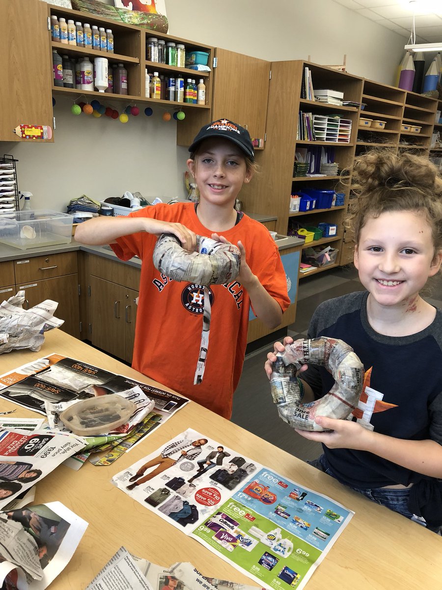 Paper Mache donuts 🍩 are making me buckle on this Atkins diet 🤣#allofuswillcreate <a href="/ptomahaffey/">PTO Mahaffey</a> <a href="/MahaffeyKISD/">Mahaffey Elementary</a>