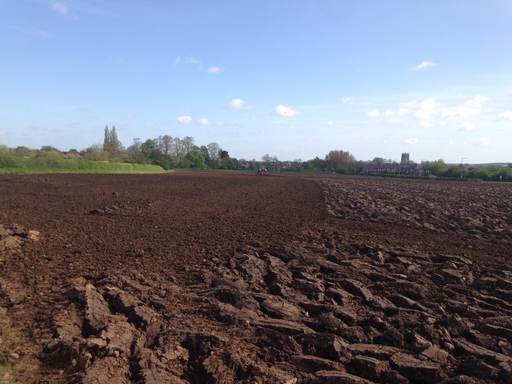 Tickhill_JFC's tweet image. Preparation of our new land for the new pitches has started! Exciting times! #teamTJs