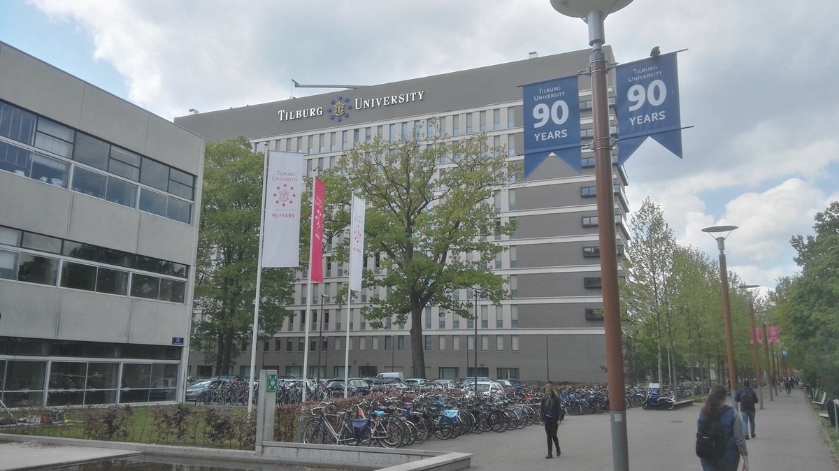 Het leuke bij Maklu en Garant Uitgevers is dat we ook in Nederland actief zijn. Deze namiddag ben ik te gast aan de Tilburg University.