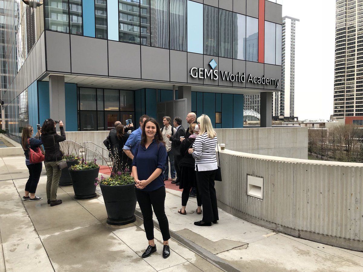 Aaaaaand we are off. Visiting Gems World Academy with school people from all over the world. @Bellmina_O <a href="/Abdulchohan/">Abdul Chohan</a> #GWAcademyCHI @stenkulaskolan #wemaketheworldabetterplace