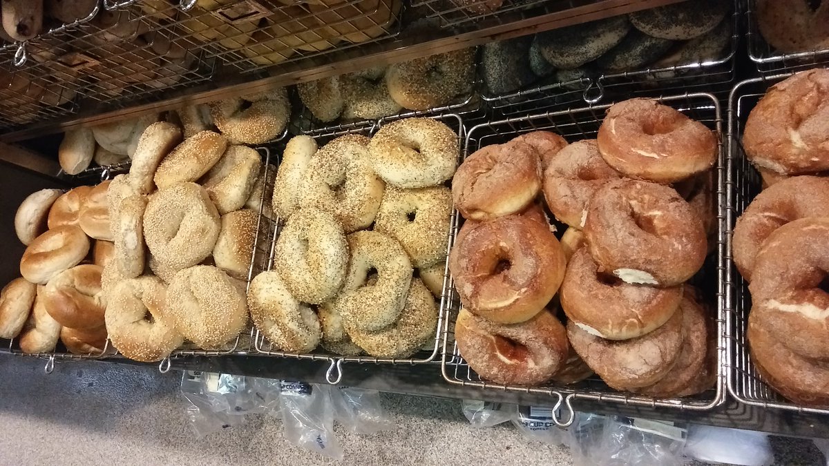 HypeHizzle69's tweet image. Bodacious bagels... baked by yours truly 🤗👌@BagelPlaceCP #BakerAndRapper #CalmDownRob #Ok
