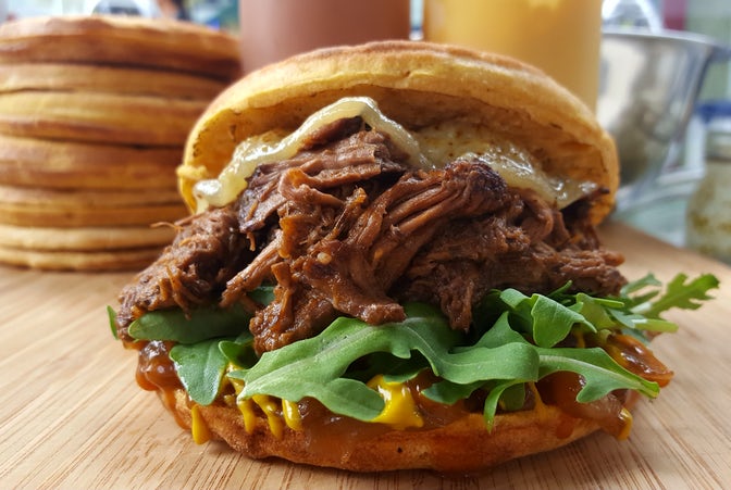 togatherevents's tweet photo. @PiccolinaLondon are available for private hire in London! They serve Portuguese-inspired slow roasted pulled meats, sandwiches and dry aged beef burgers. If your mouth isn’t watering yet, it will be soon. Check them out today. #FeastIt https://t.co/n6mqOv8YqB https://t.co/nHyAL9MTUj