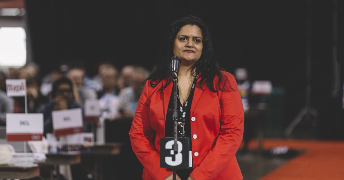 psac_afpc's tweet photo. Sharon DeSousa has been elected as the Alternate National Executive Vice-President for the Public Service Alliance of Canada at PSAC’s 2018 National Convention. #PSAC2018 #canlab https://t.co/ww2V4yzrBj