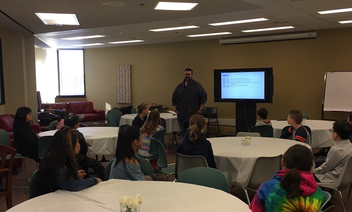 LauraKK_HR's tweet photo. About to kickoff @Ceridian #takeourkidstowork in Winnipeg. https://t.co/Y9XhXqy1fD
