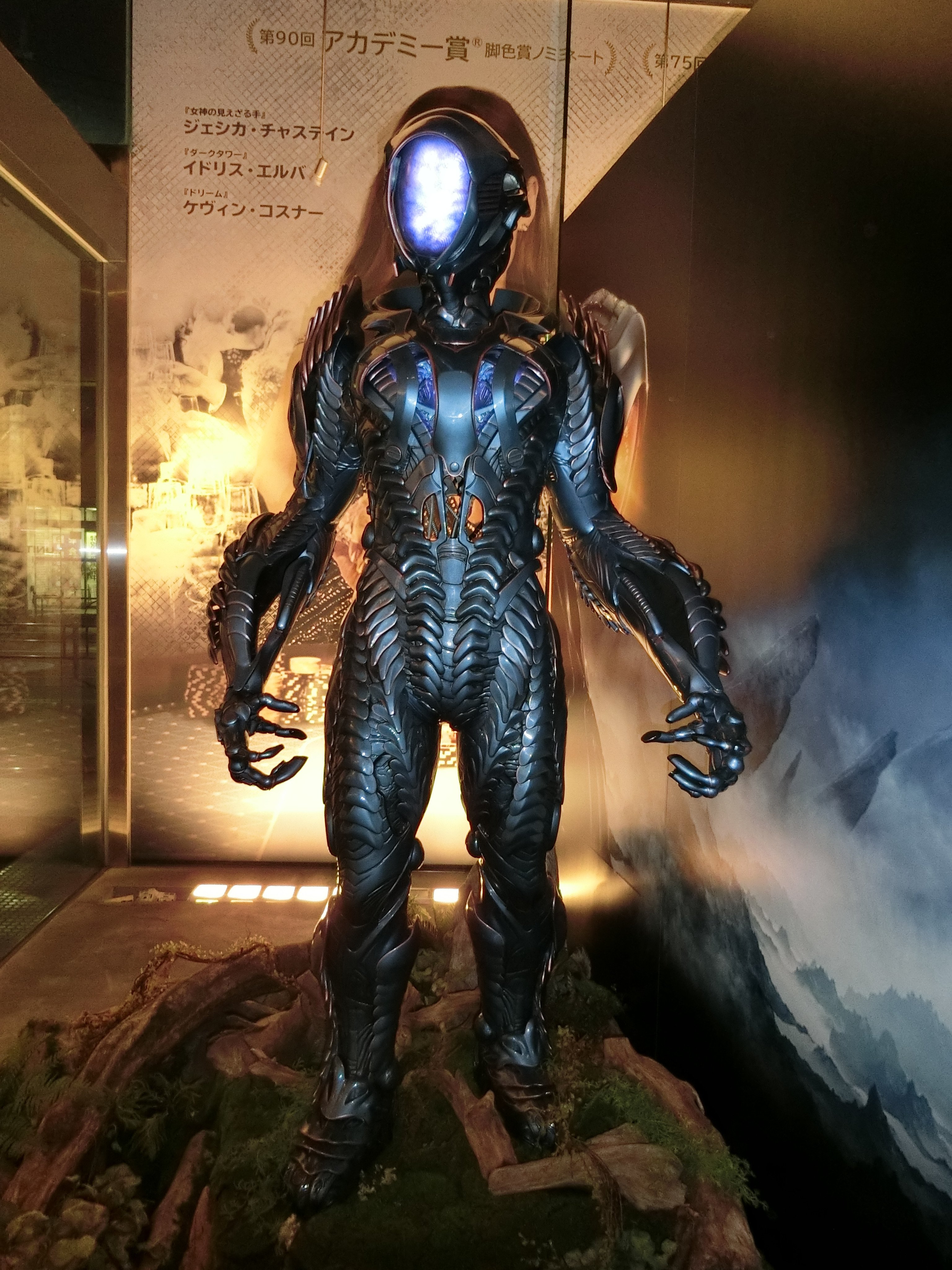 「ロスト・イン・スペース（映画）」ロボット／フィギュア３種（トレンドマスター社） ロスト・イン・スペース（映画）」ロボット／フィギュア3種