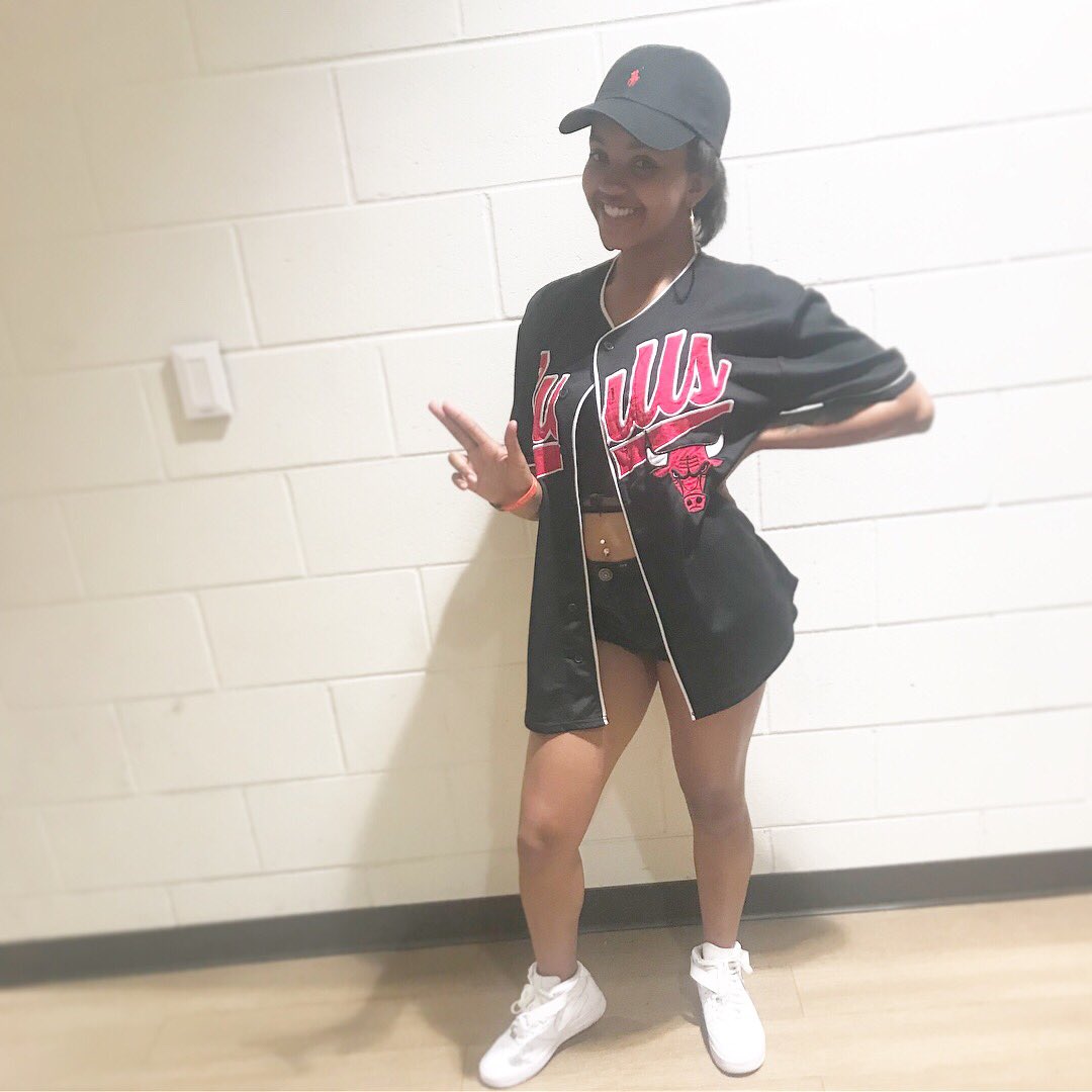 TheRealSavagelu's tweet photo. PSA🗣🚨 Allow me to reintroduce myself. 🗣🚨 My name is Daesha Murray 2ka BeauTea👸🏽💕 n the B36ts 🔊(BnB) #3️⃣6️⃣ of G16 L.O.V.3 - N - Hip Hop. This is my fHamily! ❤️✌🏾 #Ha2 #RollCall #ha2rollcall #c11 https://t.co/4Qyo5rVEll