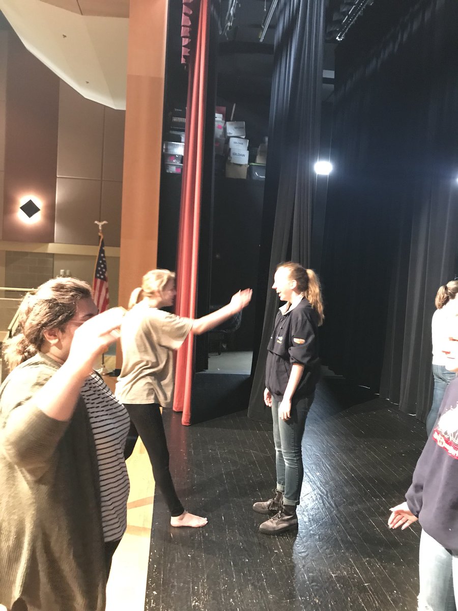 Hantelmanne's tweet photo. Intro to Theatre learning about stage combat! @SEPSpeech @SEPolkRams https://t.co/RO1iscnPh6