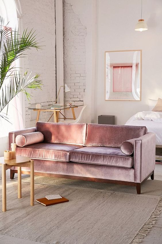 Pinks bathed in sunlight - doesn't get much more heartwarming than this! 

#interiordesign #homedecor #decor #colourinspo