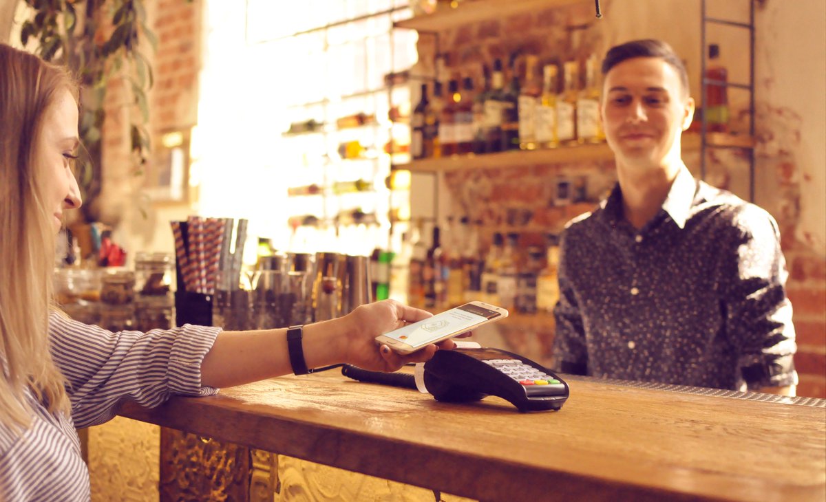 Tap &amp; Pay worldwide - simplify your life with #Glase! #glasefintech #getglase #mobilepayments #fintech #innovation