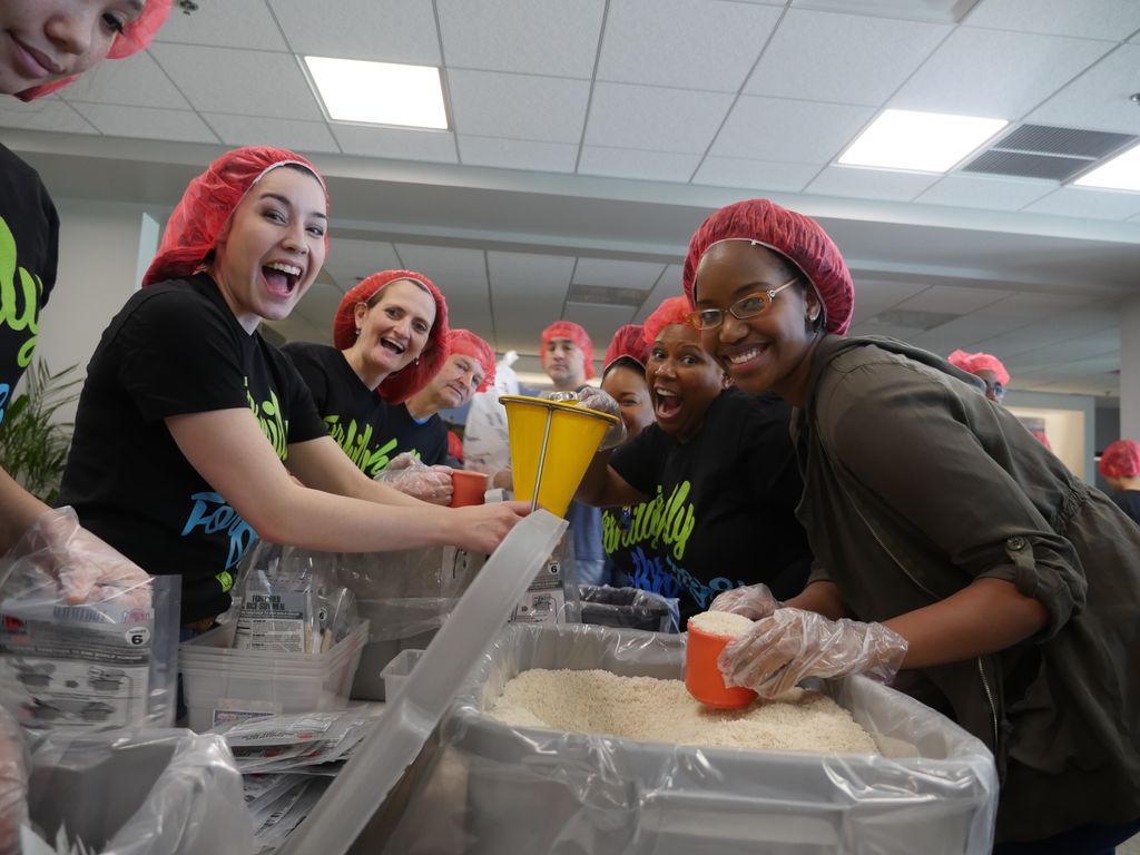 #servolution starts on SUNDAY! This #tbt goes back to 2016. Don't forget to sign up for a project on citylifephilly.info/servolution #cl4philly #4the1 #citylifephilly