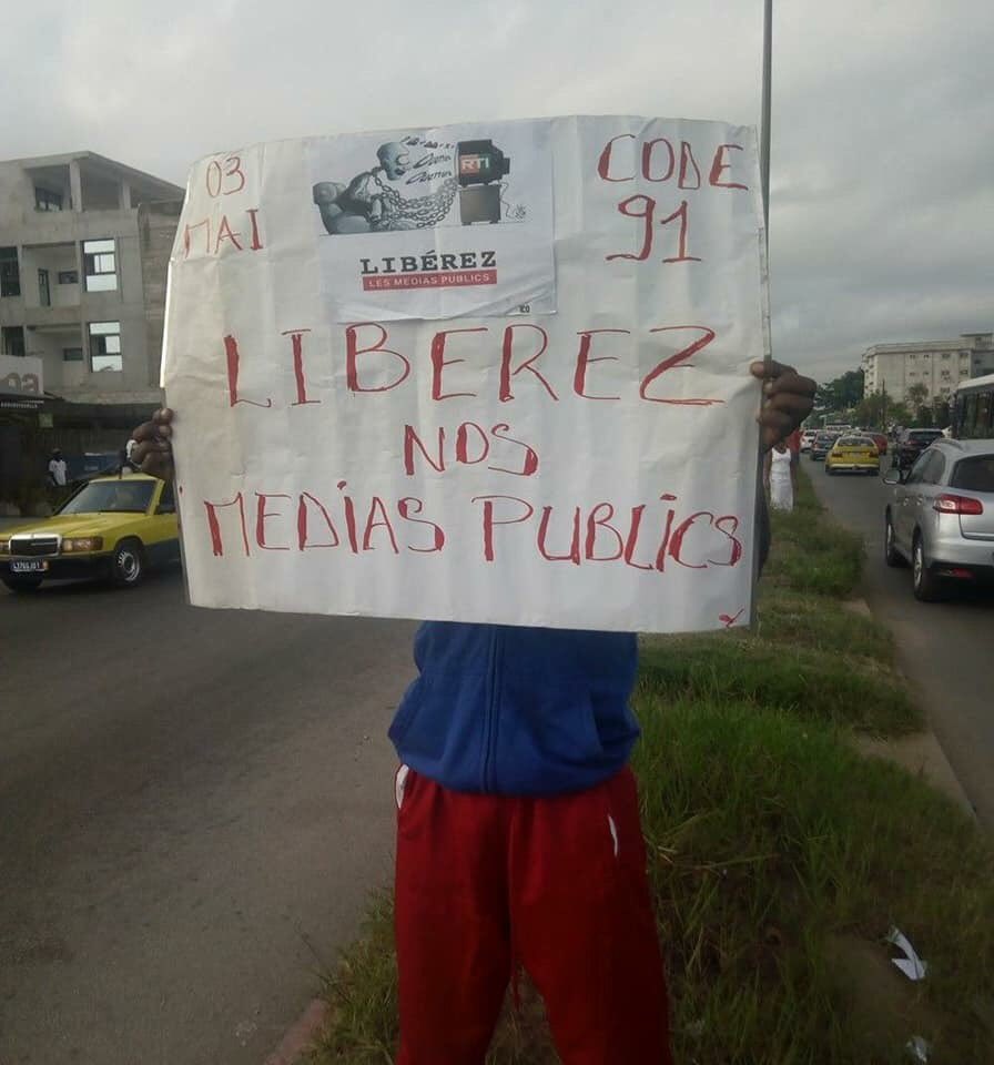 Nath_Yamb's tweet photo. 03 mai: journée mondiale de la liberté de la presse. Les médias publics sont financés par l'argent de tous. Toutes les opionions devraient s'y exprimer... dans une démocratie. La #CIV n’en est visiblement pas une. #Code91 Abidjan ce jour ⬇️ https://t.co/Qz4rlUUyVb