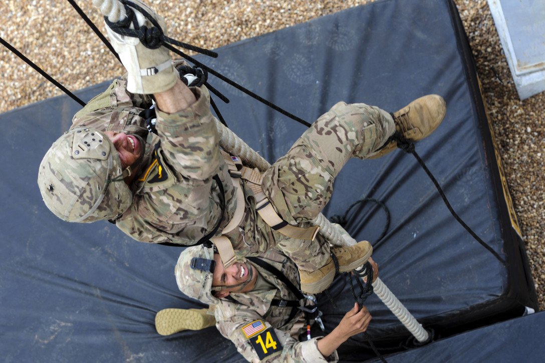 USArmy's tweet photo. Recognizing that I volunteered as a #USArmy Ranger, fully knowing the hazards of my chosen profession, I will always endeavor to uphold the prestige, honor, and high esprit de corps of the Rangers.

#ArmyValues https://t.co/YiYZsdUrJn