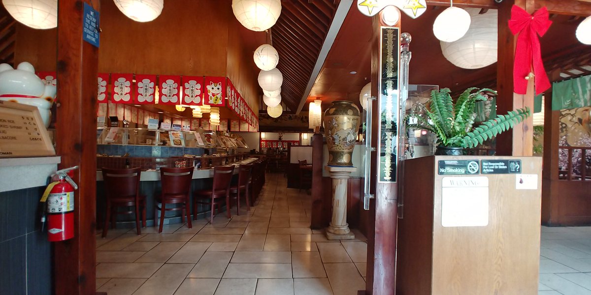 SpicyMori's tweet photo. Yo this resturaunt is hella cool https://t.co/hx2j4LrtC3