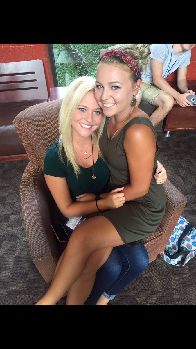 TaylorBeth4's tweet photo. Happy Birthday @Alli_Browning love you long time💕💕 https://t.co/ejSVNXsgRt