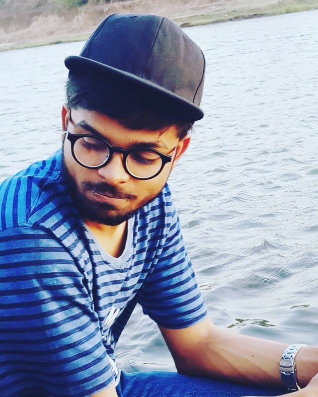 If You Are Willing To Sacrifice Everything Just For 1 Thing That You Wanna Be, &amp; If You Work Your Ass Off For It,It Will Definitely Come Through One Day.
.
.
.
 #light #cloud #photooftheday #skylovers #nature #seaside #beach #tweegram #seascape #naturelovers #water #dj #edmlife