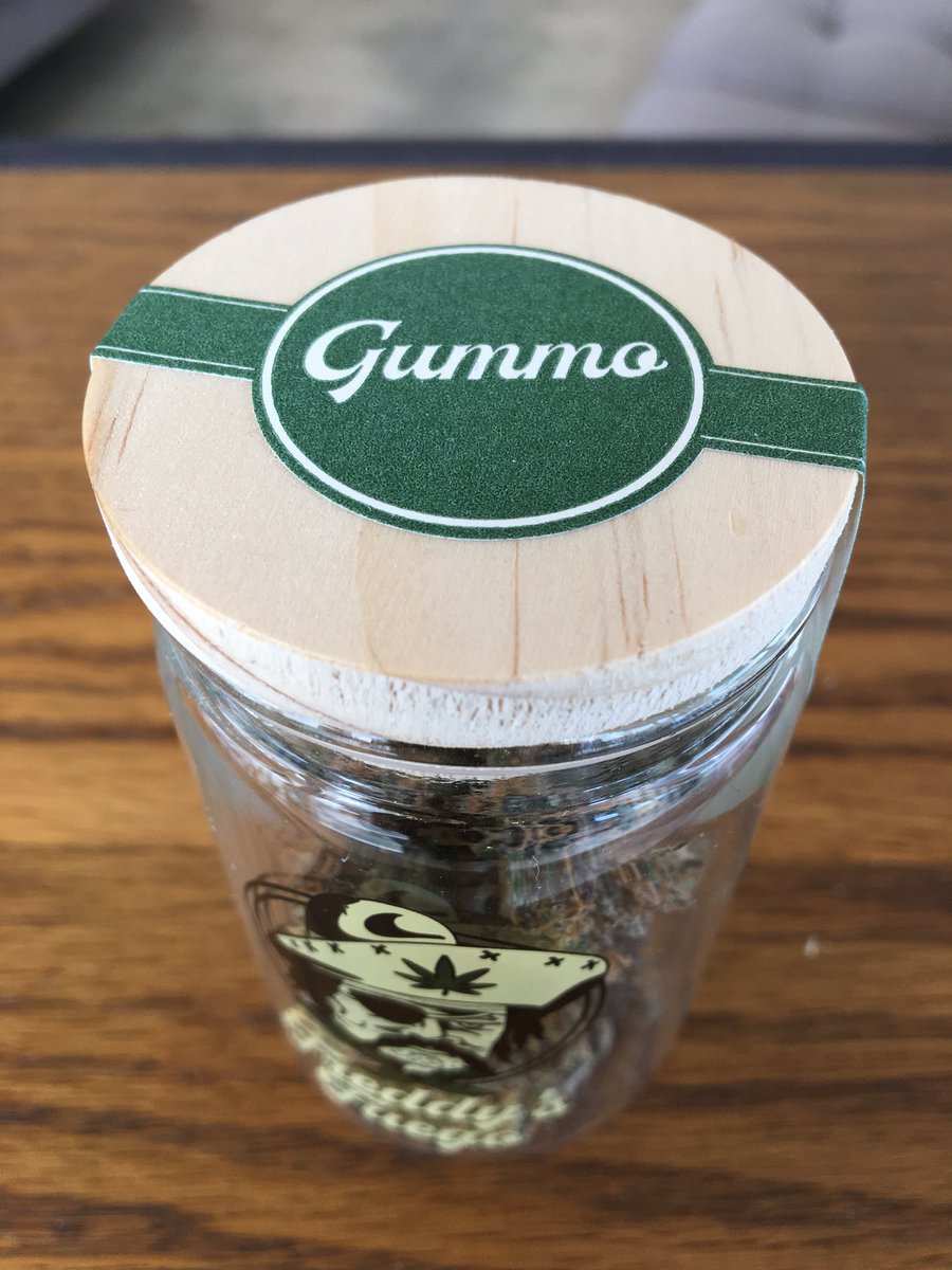 MaryMart253's tweet image. New in from #FreddysFuego
&amp;amp; they’re 🔥🔥
#BlueCookies
#Gummo
.
.
#marymart253 #marymarttacoma #budtender #budtenderlife #washington #tacoma #endofprohibition #morethanmarijuana #morethancannabis #cannabis #cannabisculture #cannabisconnect #weedporn #meteoricmotion