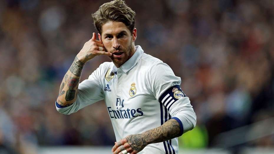 Y para rematar el día también estamos encantado de presentar a #Jony DFC con muchísima proyección y Un respuesta inmediata en el campo Bienvenido a tu nueva casa!!👏🏼