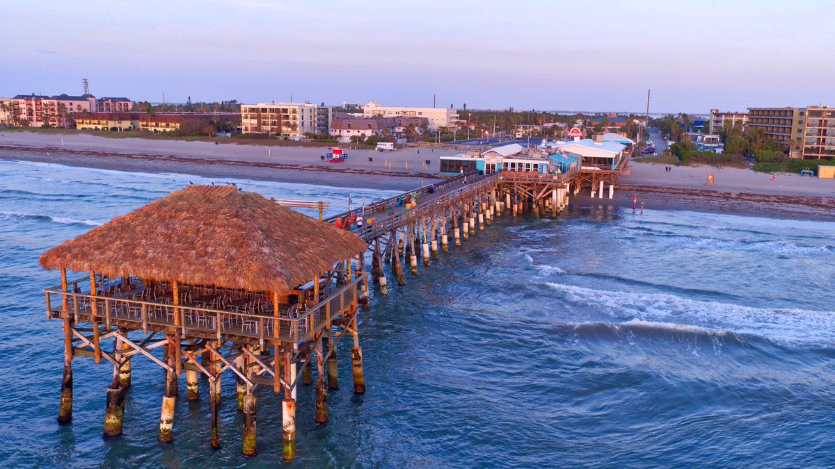 Join us for Happy Hour and live entertainment from 4 to 7pm tonight at Rikki Tiki Tavern. #cbpieradise