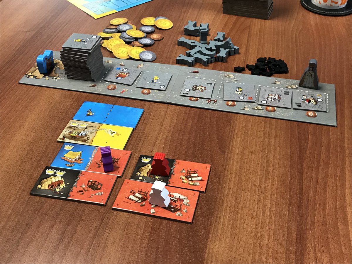 Heroofthetable's tweet photo. Played a game of QueenDomino over lunch.  Simple game mechanics, but quite a lot of depth.  I will definitely be playing this one again.
#BoardGame #BoardGames #BlueOrange #Tabletop #LunchGames #QueenDomino https://t.co/OSwFJHL1jG