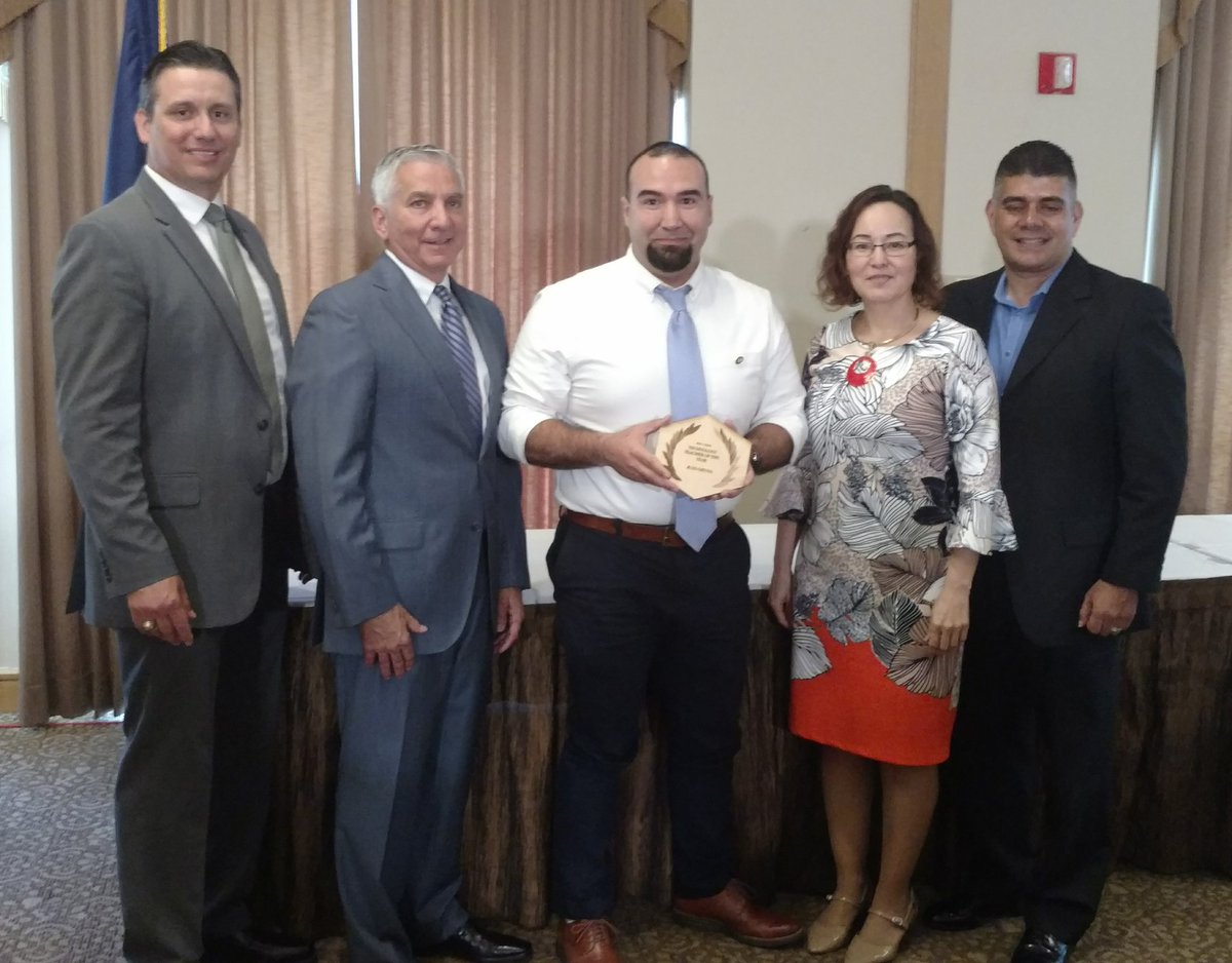 Pride_Mustangs's tweet photo. Congratulations Ms. Carpenter @ValeriaCarp_ Memorial Teacher of the year and Mr. Ozuna @ozuna District Technology teacher of the year!  #bestofthebest #gobigblue @memstuco https://t.co/8cYXTqJWn4