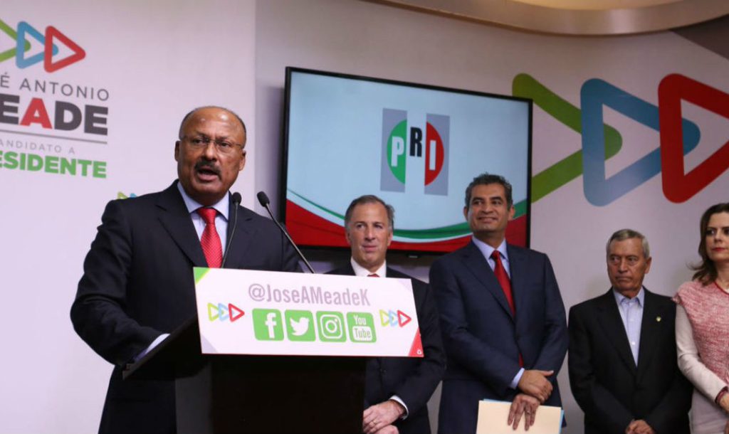 AgenciaSomosMx's tweet photo. 43.1 MTX #CanalMatrix Mx: “Que no quede duda que llevaremos a #Meade2018 a la Presidencia”: Juárez Cisneros dirigente del #NarcoPRI #EpnFallido #Destino2018 #Voto2018 https://t.co/CIrJI7PY1W https://t.co/rQgB5ttffk