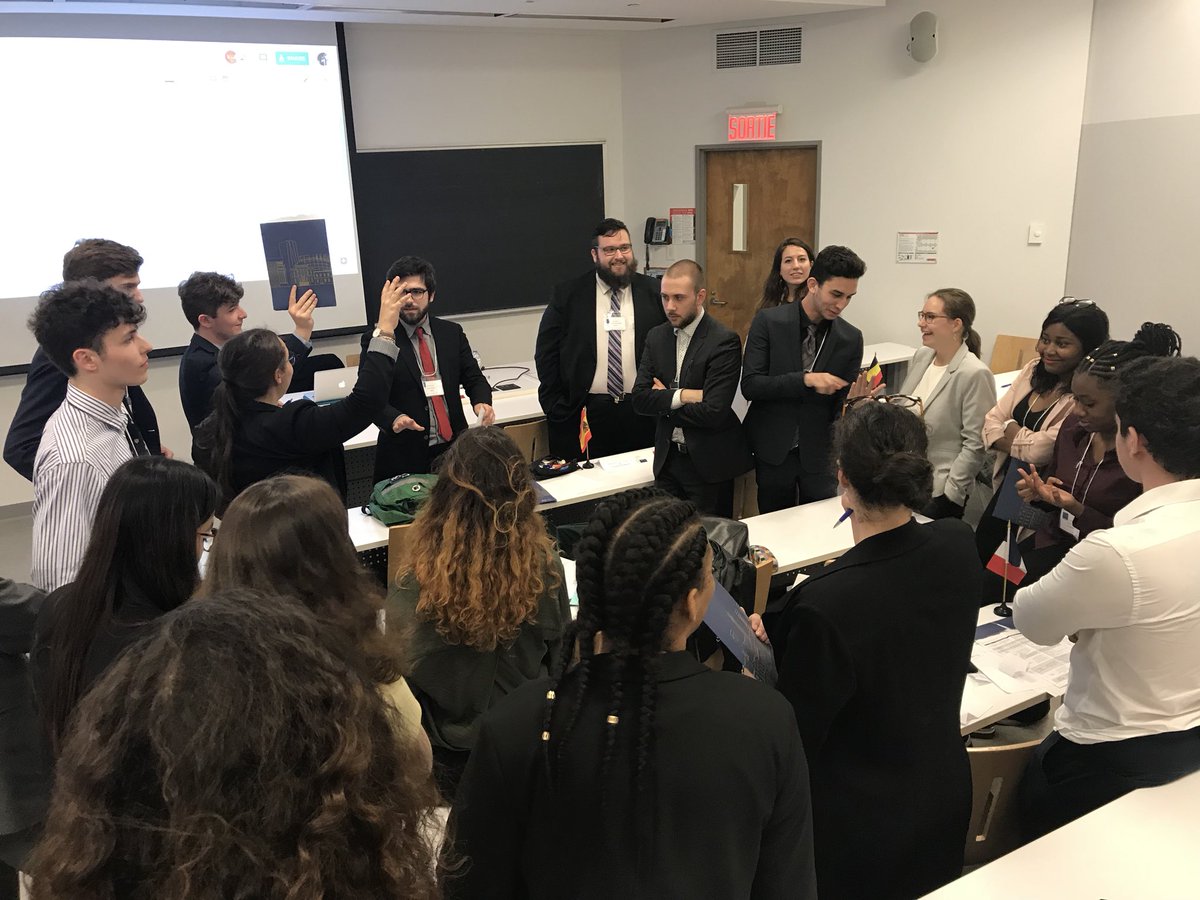 Illuminatis SCUE tweet media