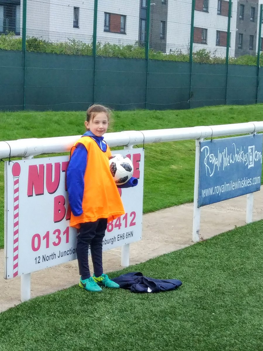 #SWFL1Cup ball girl⚽❤️⚽❤️