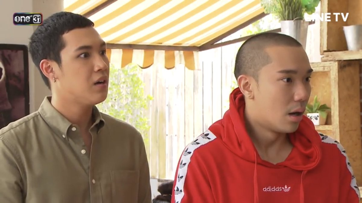 winekar's tweet photo. วันนี้กลับมาไม่ทันดูพี่เป็ดเวลาออนแอร์เลย  แต่ก้กลับมาดูย้อนหลังนะงับ รักเฮียบอสที่สุดด 03.05.18 ❤️ @BZFucker 
#เสือชะนีเก้ง
#baanboss 
#bosssuddee
#บอสณัชพงศ์พล 
#one31 https://t.co/7YwbdPw0cW