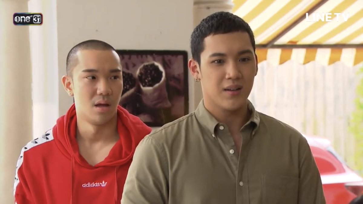 winekar's tweet photo. วันนี้กลับมาไม่ทันดูพี่เป็ดเวลาออนแอร์เลย  แต่ก้กลับมาดูย้อนหลังนะงับ รักเฮียบอสที่สุดด 03.05.18 ❤️ @BZFucker 
#เสือชะนีเก้ง
#baanboss 
#bosssuddee
#บอสณัชพงศ์พล 
#one31 https://t.co/7YwbdPw0cW