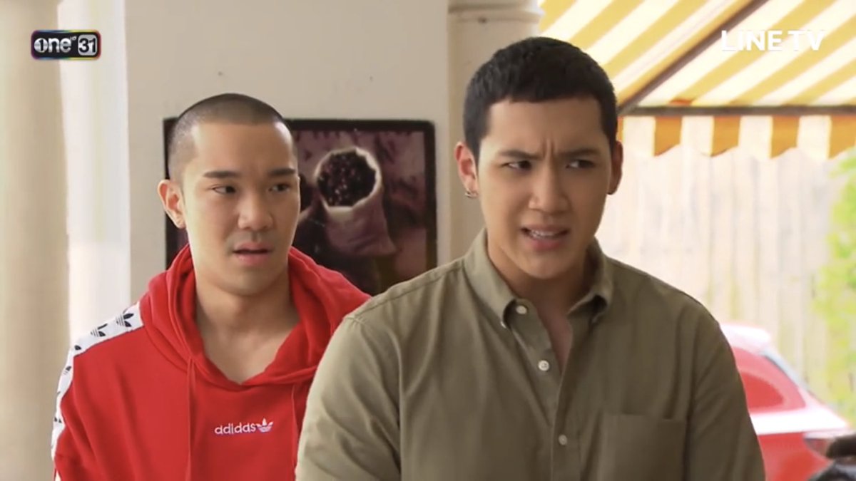 winekar's tweet photo. วันนี้กลับมาไม่ทันดูพี่เป็ดเวลาออนแอร์เลย  แต่ก้กลับมาดูย้อนหลังนะงับ รักเฮียบอสที่สุดด 03.05.18 ❤️ @BZFucker 
#เสือชะนีเก้ง
#baanboss 
#bosssuddee
#บอสณัชพงศ์พล 
#one31 https://t.co/7YwbdPw0cW