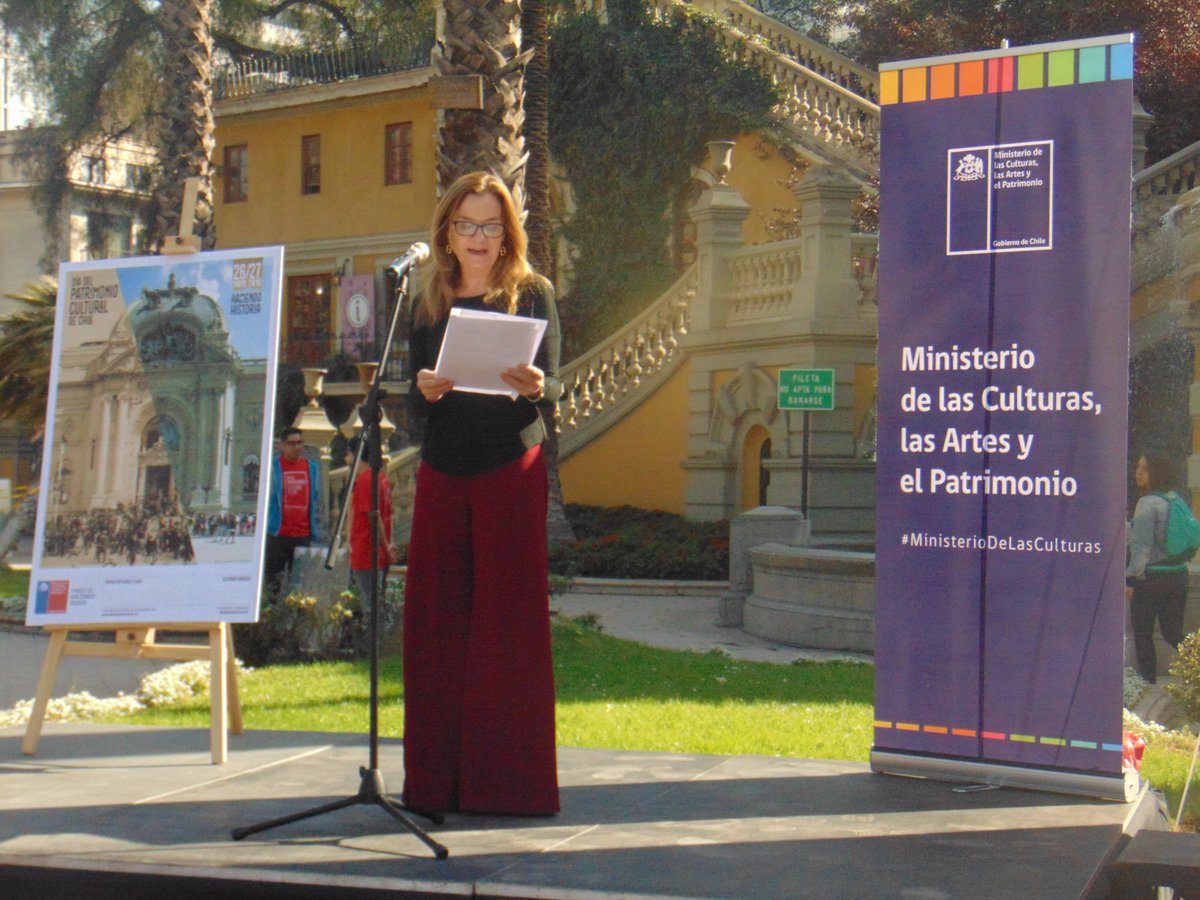 patrimonio_cl's tweet photo. La ministra de las @culturas_cl, @aleperez_ , anunció hoy que el Día del Patrimonio Cultural 2018 se extenderá por primera vez a dos días: 26 y 27 de mayo #DíaDelPatrimonio2018 https://t.co/oFptYIgkl2 https://t.co/3D5qvyoCly