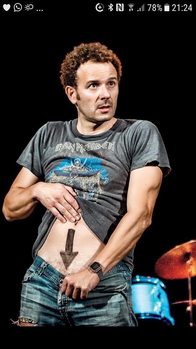 Sempre mostrant el bon camí a sant Esteve ⬆️↗️➡️↘️⬇️↙️⬅️↖️↕️↔️↩↪⤴️⤵️🔃🔄