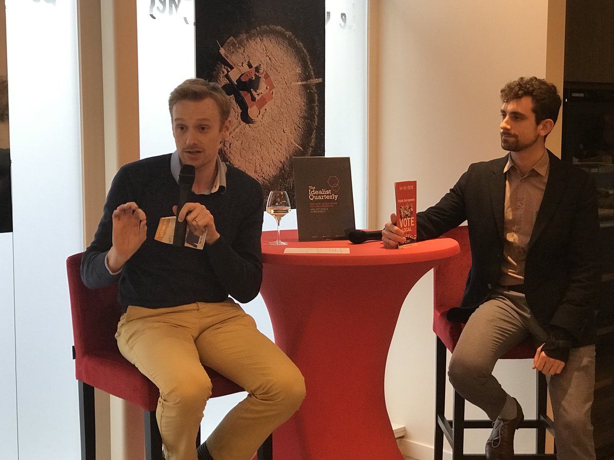 thierryEU's tweet photo. 📣 @TDHuddleston continue la campagne pour @VoteBrussels avec les @IdealistQLY ! https://t.co/BfIkOfu5Ny