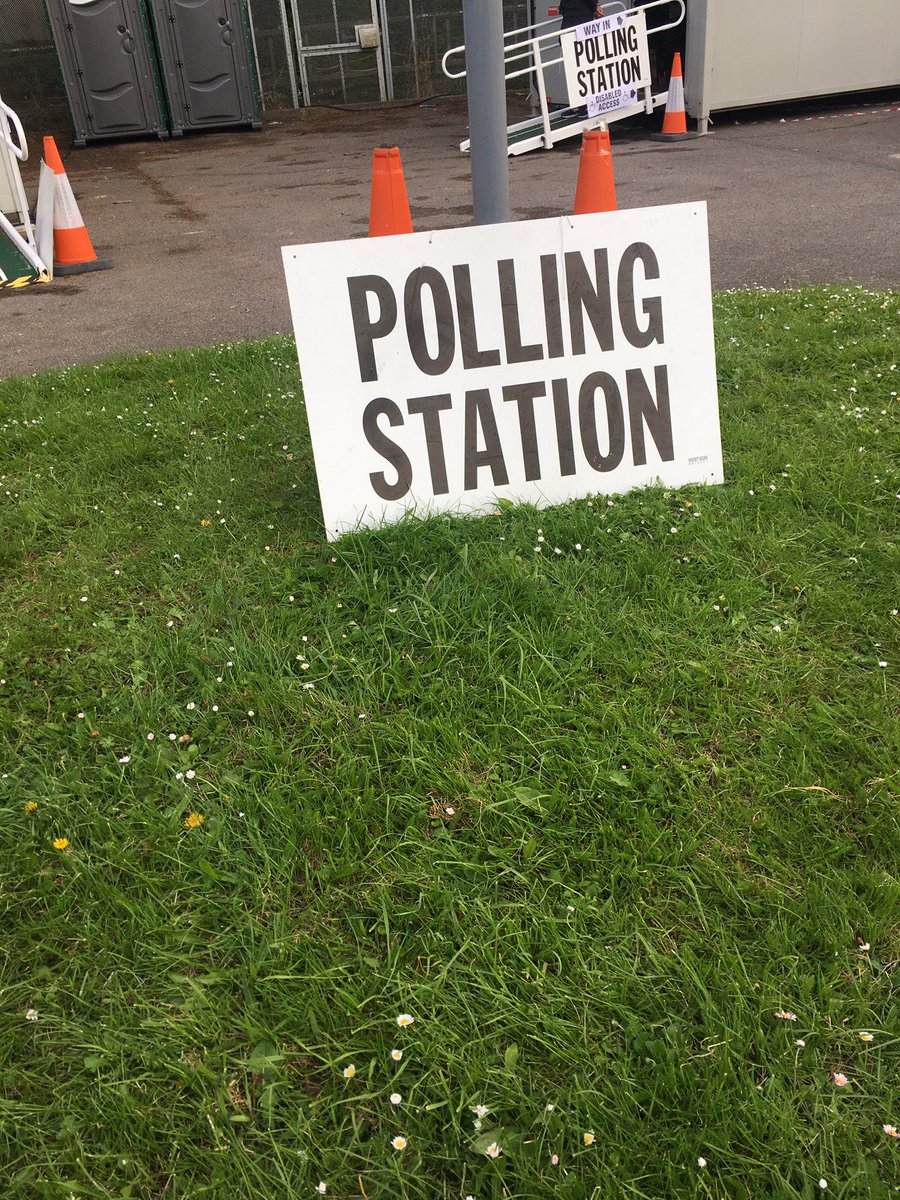 calvincasino's tweet photo. 1 hour ago, I have my say on today's local council election in Barnet. What about you? You got 2 more hours to have your say. Hurry, before it too late to vote (as voting finishes at 10pm). #LocalElection2018 #LocalElection #LocalElections #LocalelectionsToday #localelections2018 https://t.co/ajpcTml65T