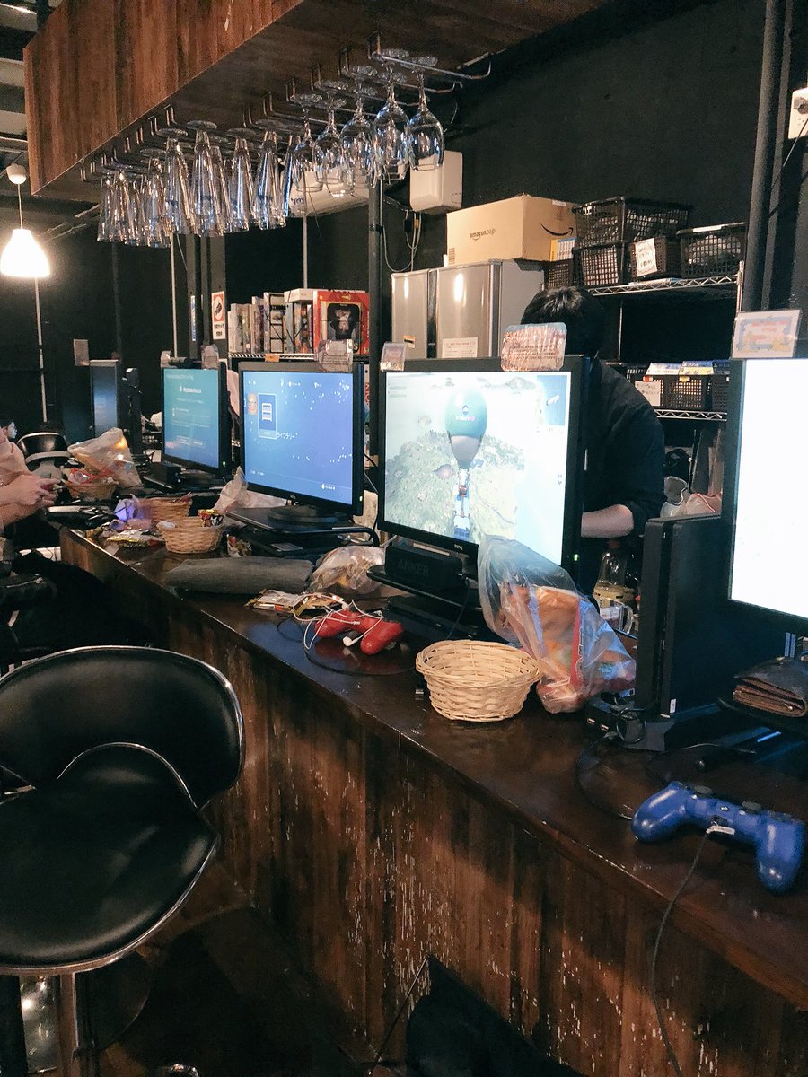 atsuki01311's tweet photo. ゲームバー🎮🎮🎮 https://t.co/lteQkyWYsX