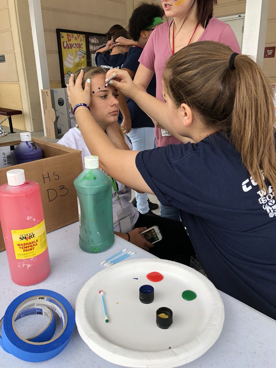 pbchsAVID's tweet image. Face painting celebrating #AvidAwarenessWeek ‼️ #ThisIsAVIDPalmBeach
