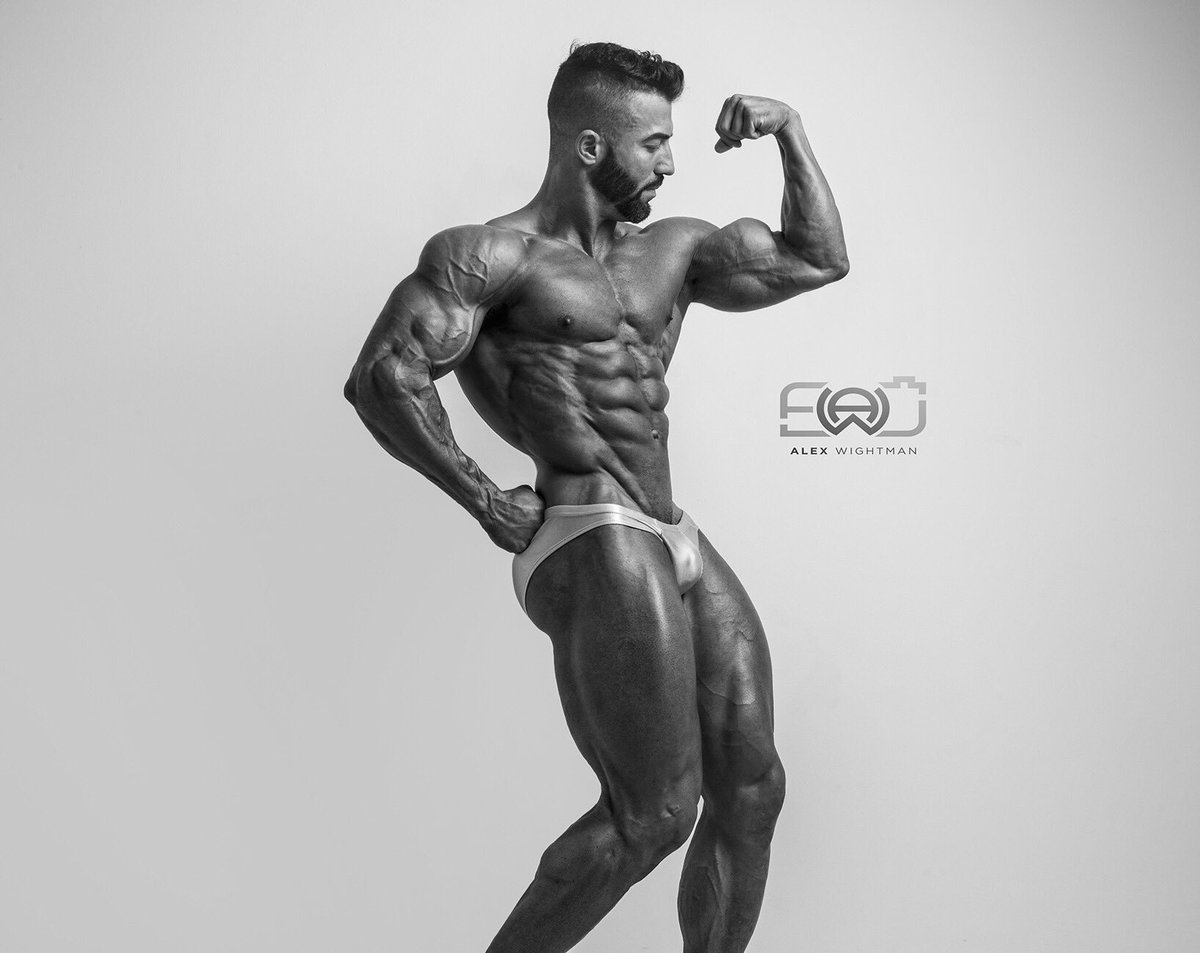 lopes_trainer's tweet photo. “Be all in or get all out. There is no halfway” 📸 @alexwightmanphotography #nelsonlopes #nutry4all #mlostrong #classicphysique #ifbbpro #bodybuilding #undewear #underwearmodel #clavinklein #fitness #fitnessmodel #fitnessmotivation #model #godsplan https://t.co/q8gVByileu
