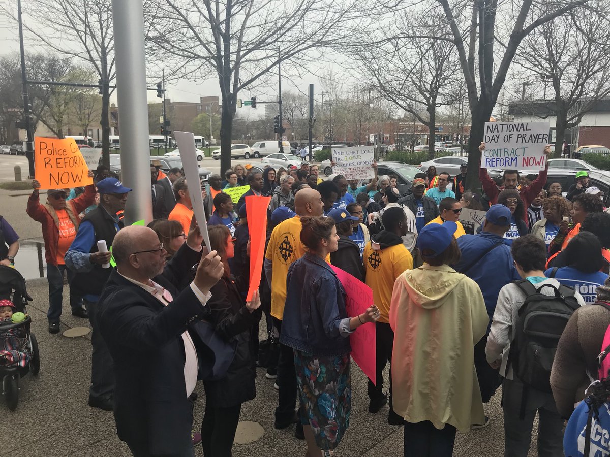 jcua_chicago's tweet photo. Emcee Drea Hall Of @CRSchicago “Contract provisions enabling a code of silence must be brought to an end” #ReformCPD #ReformFOP https://t.co/vHfhpLd7x7