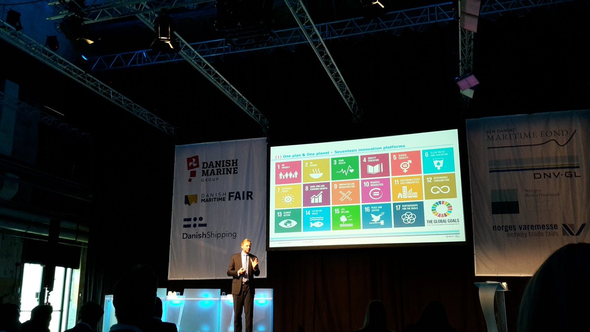 STM_monalisa's tweet image. &quot;We live in a kick ass era of humanity but there are cost. In 40 years life under water has decreased by 50%. Now is the time for action!&quot; Bjørn Haugland DNVGL
#oceansolutions