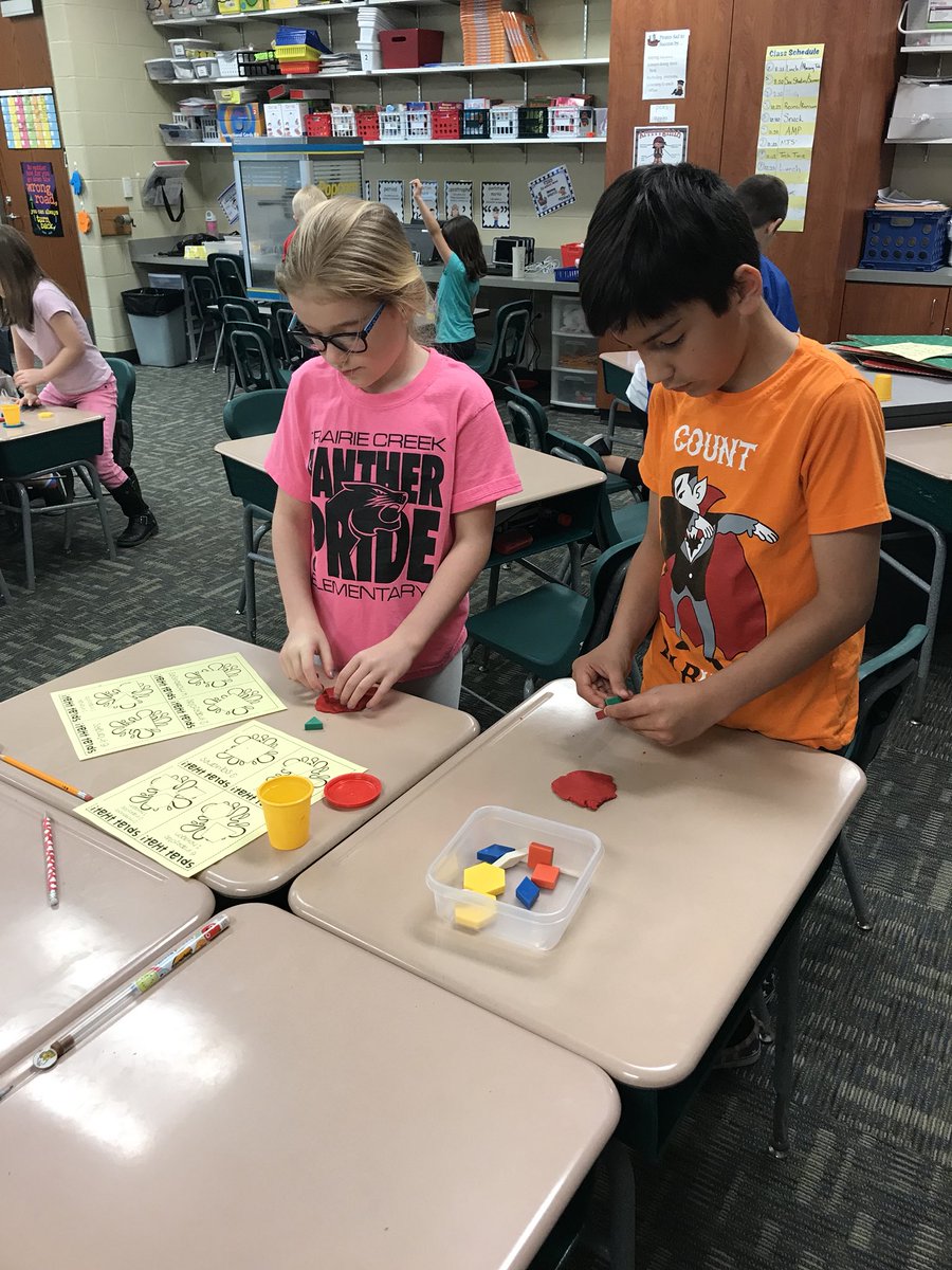 PearsonsPride's tweet photo. Composing shapes during math #magicofmath https://t.co/z0WroxB6i3