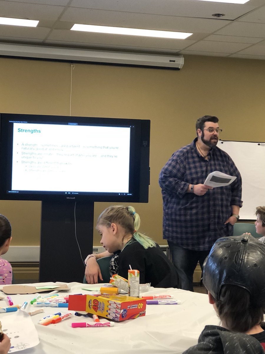 LauraKK_HR's tweet photo. @mzynob talking strengths to students for @Ceridian #takeourkidstowork #superyou https://t.co/0o4bNXGnkl