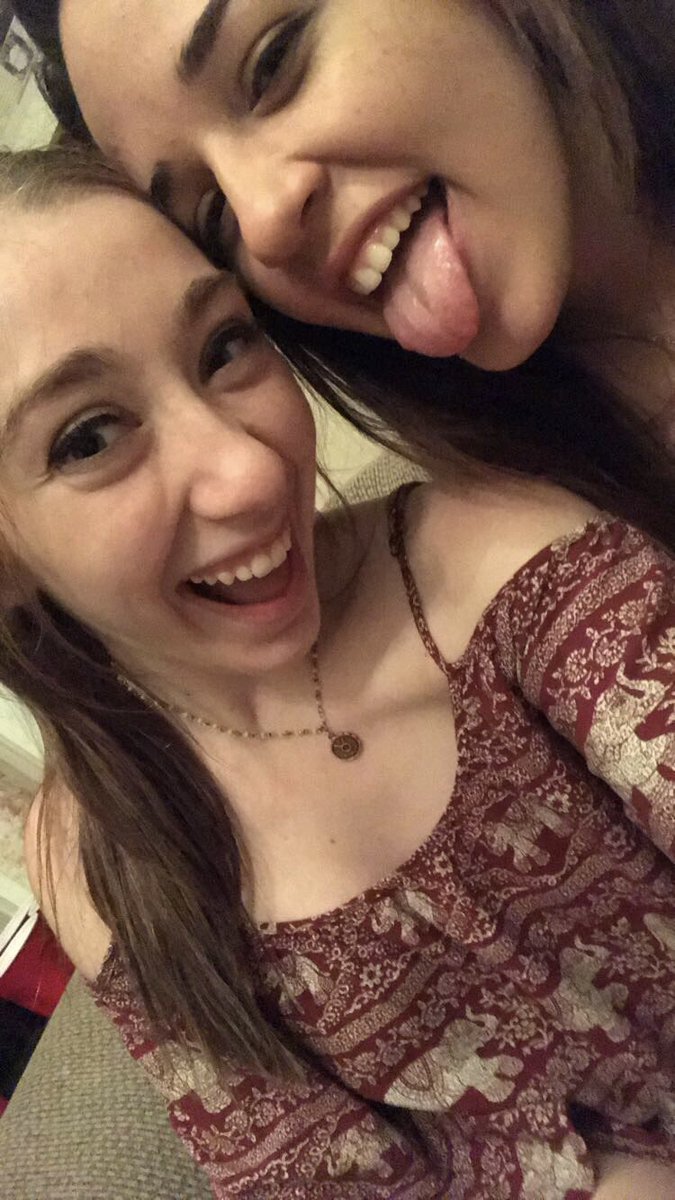 foxyruchel's tweet photo. ITS MY GIRLβS BIRTHDAY!!!! Happy birthday to the amazing @rachelmccumber!! She is so amazingly talented and such a supportive friend and idk what Iβd do without her. (Especially last summer cause I was a hot mess and she keep me from derailing) I LOVE YOU ππ #rachelsquared https://t.co/hUnUBvpItd