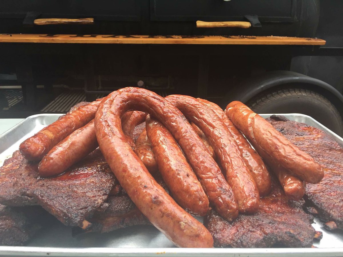 OriginalTexasQ's tweet photo. #BrisketOnAStick #BeefRibs #TexasQ #TexasBBQ #RibsAndSausage #SmokedChicken https://t.co/9MSqgrTGJX